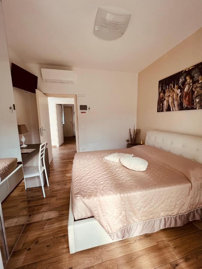 Affitta Camere La Fenice Di Folli Lorella Пуэньяго Экстерьер фото